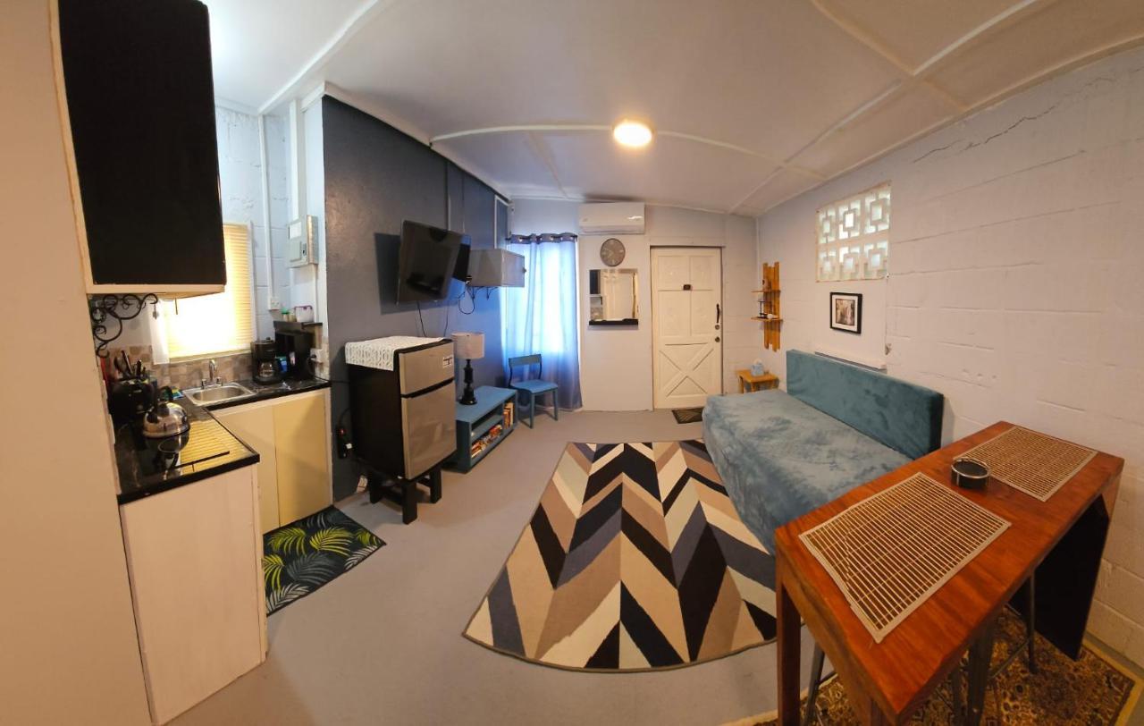 Gloria'S Mini Hideaway Apartman Christ Church Kültér fotó