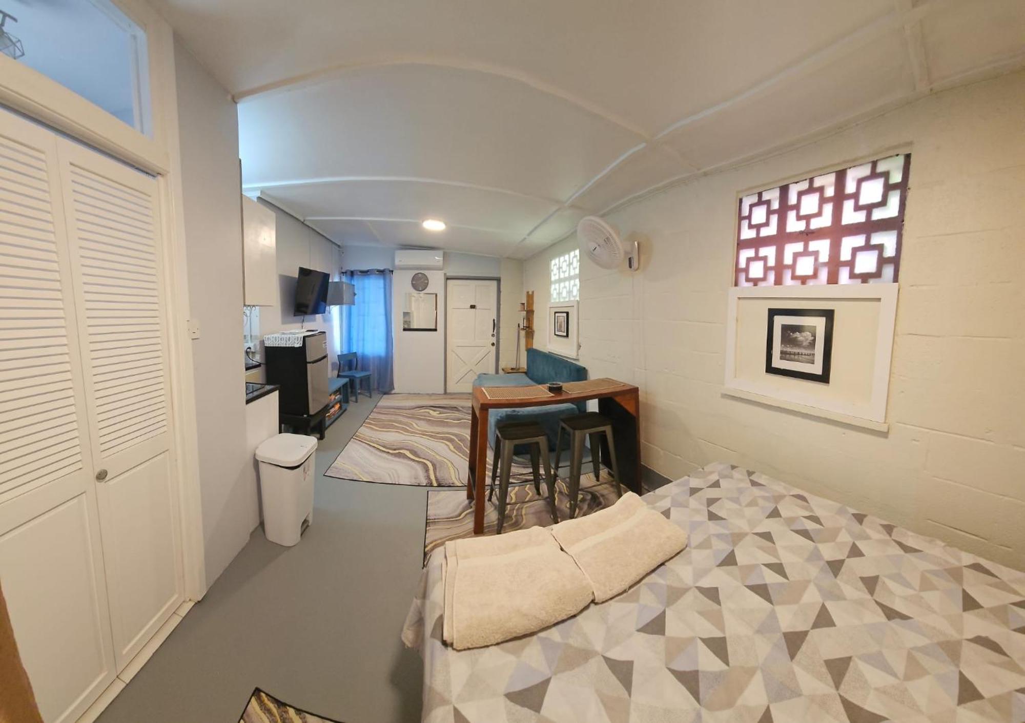 Gloria'S Mini Hideaway Apartman Christ Church Kültér fotó